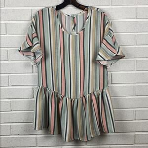 Twenty Second Women's Green Short Sleeve Peplum Top Size Medium